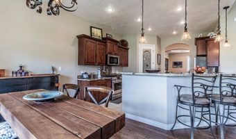 704 ANASAZI Dr, Aztec, NM 87410