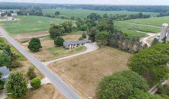 7290 Wingeier Ave SE, Alto, MI 49302