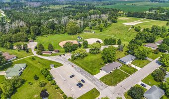 325 W GREENFIELD Ave, Algoma, WI 54201