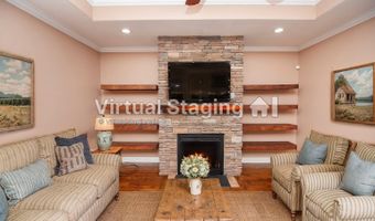 516 Abberly Ln, Boiling Springs, SC 29316