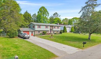 1305 Ridgeway Cir, Athens, TN 37303