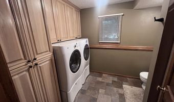 1518 N Jackson St, Aberdeen, SD 57401