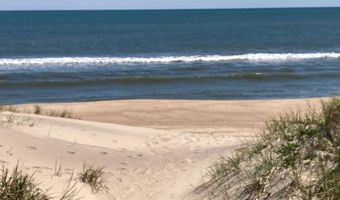 2136 Montauk Hwy 202, Amagansett, NY 11930