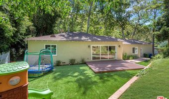 2621 MANDEVILLE CANYON Rd, Los Angeles, CA 90049