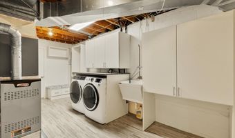 8407 GEORGIAN Way, Annandale, VA 22003