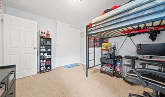 28 Paige Dr, Coventry, RI 02816