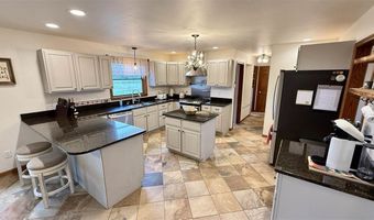 1049 Vine Ave, Riverside, IA 52327
