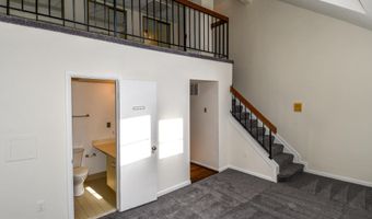 5175 KING CHARLES Way, Bethesda, MD 20814