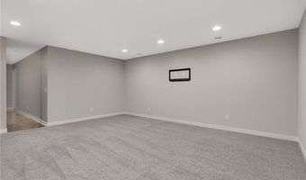 15590 Duck Trail Ln, Apple Valley, MN 55124