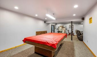 10118 Lund Ave, Algonquin, IL 60102
