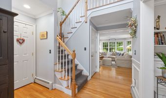 106 Stonecroft Ln, Coventry, CT 06238