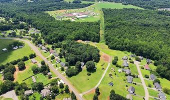 557 Seay Rd, Boiling Springs, SC 29316