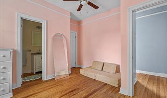 300 Virginia St, Ashland, VA 23005