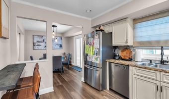 5 Sloop Ct, Barnegat, NJ 08005