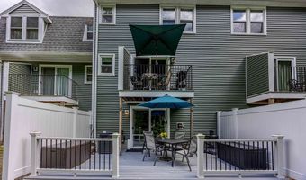 121 Twin Brook Ln 121, Bellingham, MA 02019