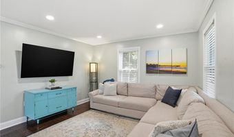 91 Sowams Rd, Barrington, RI 02806