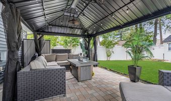 103 Idlewild Ln, Aberdeen, NJ 07747