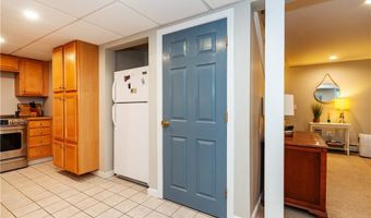 155 Oakdale Rd, North Kingstown, RI 02852
