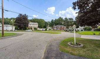 129 Plymouth Rd, Bellingham, MA 02019