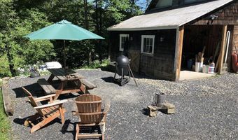 158 Macintosh Hill Rd, Bethel, VT 05032