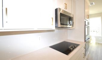 43795 MIDDLEWAY Ter, Ashburn, VA 20147