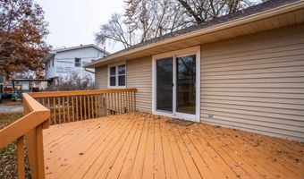 103 12th St SE, Altoona, IA 50009