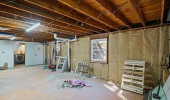 50 Circledale Dr, Cumberland, RI 02864