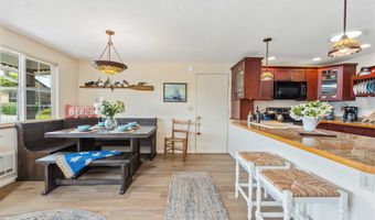 870 11TH St SW, Bandon, OR 97411