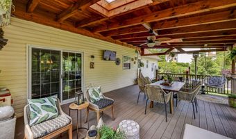 251 Scenic Dr, Blakeslee, PA 18610