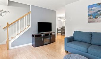 82 Pine Meadows Cir, Bennington, NH 03442