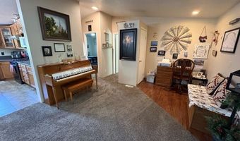 190 Meadow Rd, Challis, ID 83226