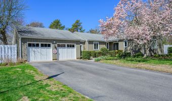 55 Tonela Ln, Barnstable, MA 02630