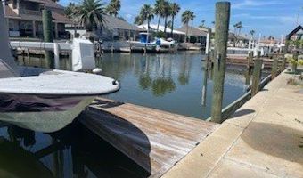 762 S Bay St, Aransas Pass, TX 78336
