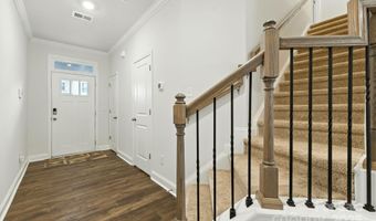 607 Santa Clara Dr, Asheville, NC 28806