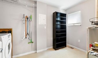 23 Bristol Ct 23, Bayonne, NJ 07035