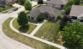 1736 Ashwood Dr SW, Altoona, IA 50009