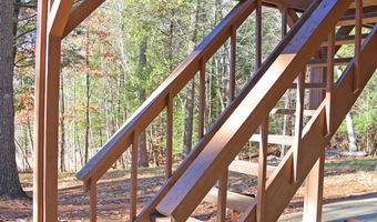 105 Pine Ln, Adirondack, NY 12808