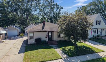 2112 N SUPERIOR St, Appleton, WI 54911