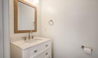 121 S Railroad St, Adairsville, GA 30103