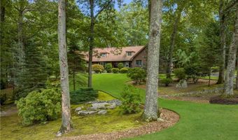 10 Oak Hill Dr, Lincoln, RI 02865