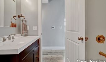 9035 Meadows Pointe Dr, Allendale, MI 49401