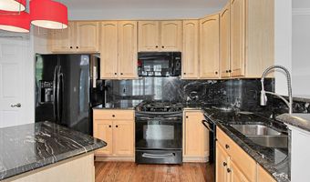 5120 GRIMM Dr, Alexandria, VA 22304