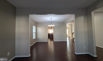 25501 EMERSON OAKS Dr, Aldie, VA 20105