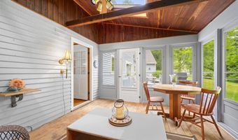 10 Candlewood Dr, Amherst, NH 03031