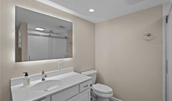 37 Dye Hill Rd, Hopkinton, RI 02832