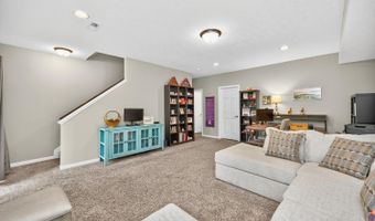 9562 Greenery Ct, Deerfield, OH 45140