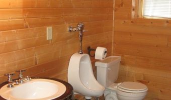 525 Valley View Ave, Baltic, SD 57003