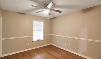 320 Helmsley Dr, Brandon, MS 39047