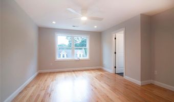 53 Pepper Bush Trl, Narragansett, RI 02874