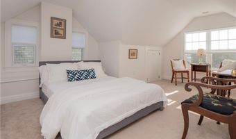 4 Kay Ter, Newport, RI 02840